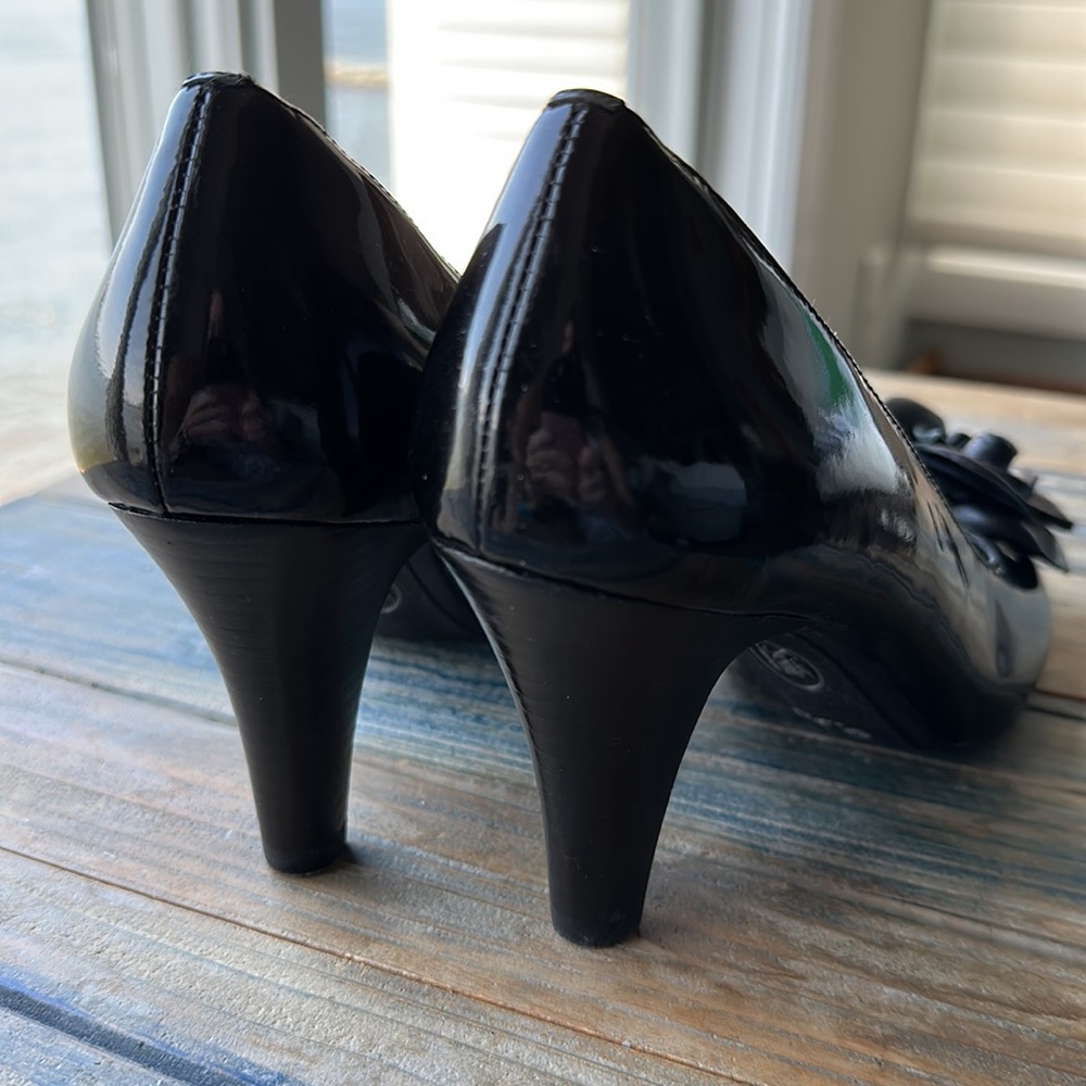 Sofft floral pump 6 1/2 - Picture 4 of 7